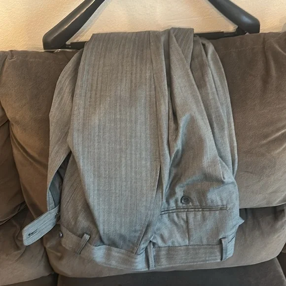 Bachrach Gray Men's Suit